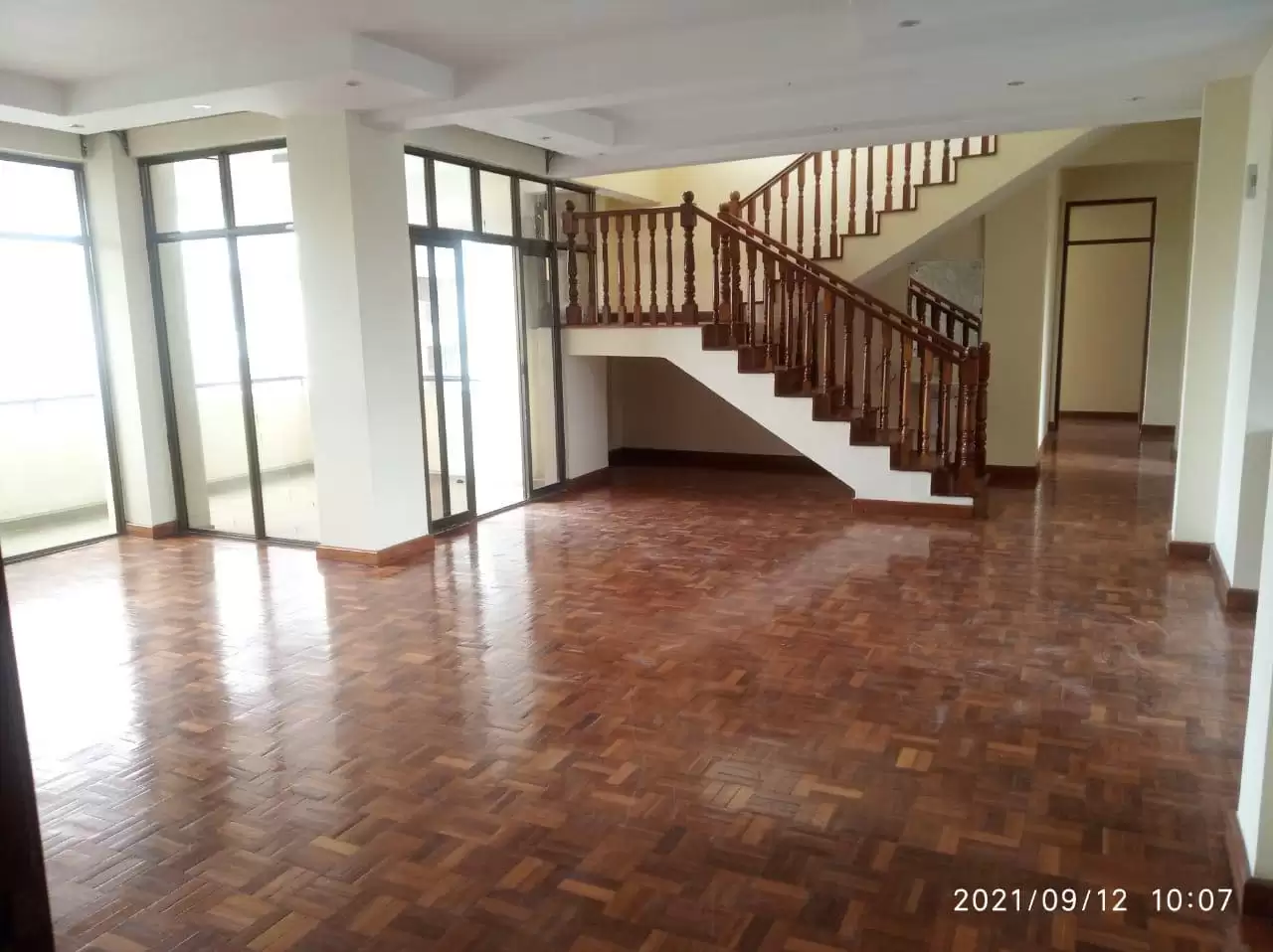 4 bedroom Penthouse for sale in Lavington Image