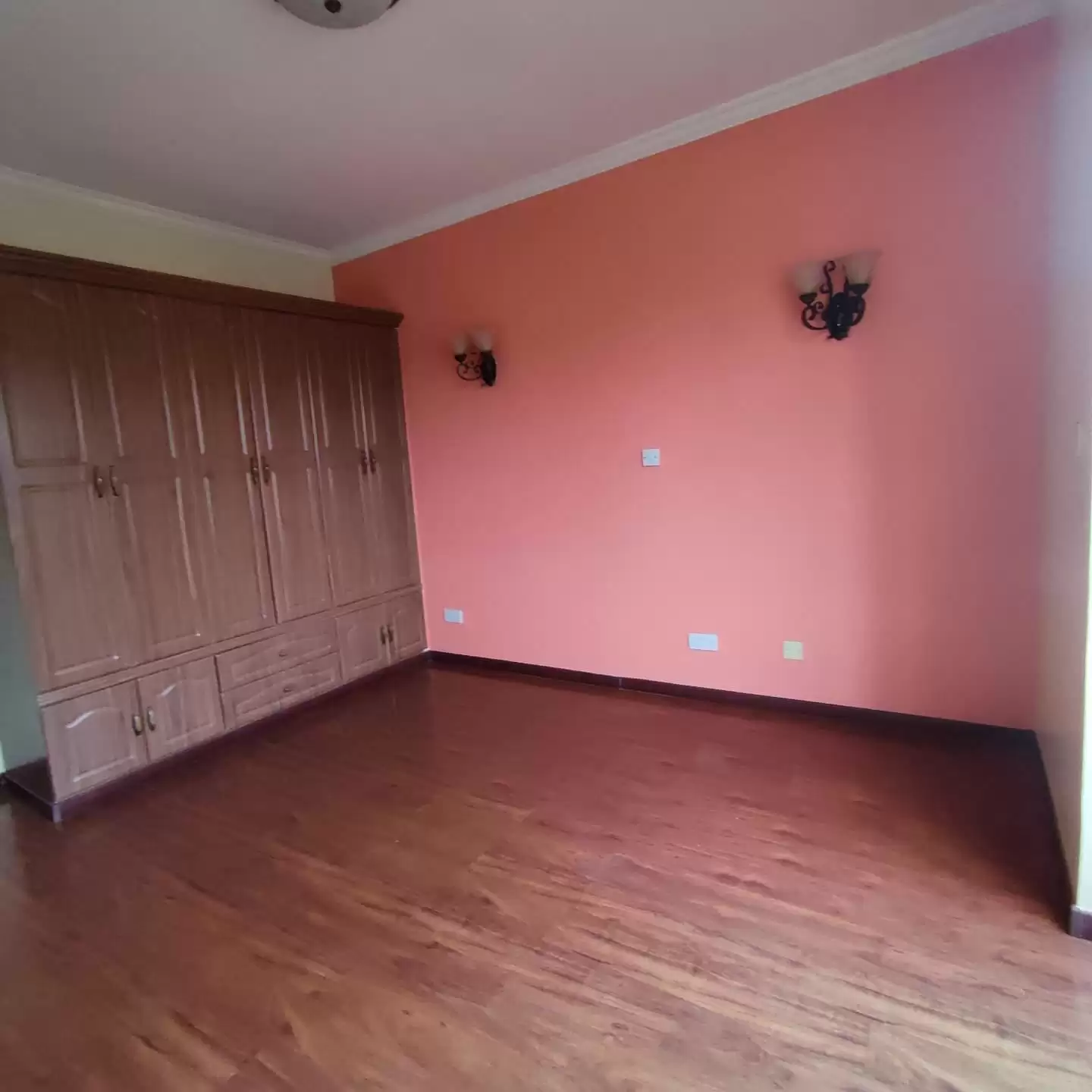 5 bedroom apartment for rent in Lavington Image