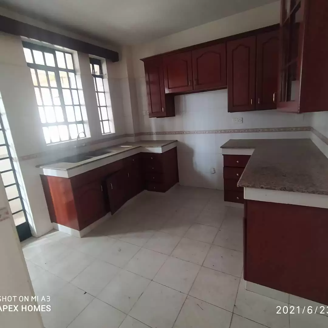 Kilimani 3 bedroom apartment near Yaya centre Image