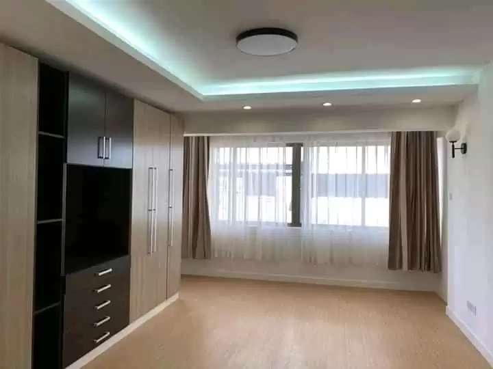 Tarrow Apartments 3 and 4 bedroom with dsq for sale in Lavington Hatheru road Image