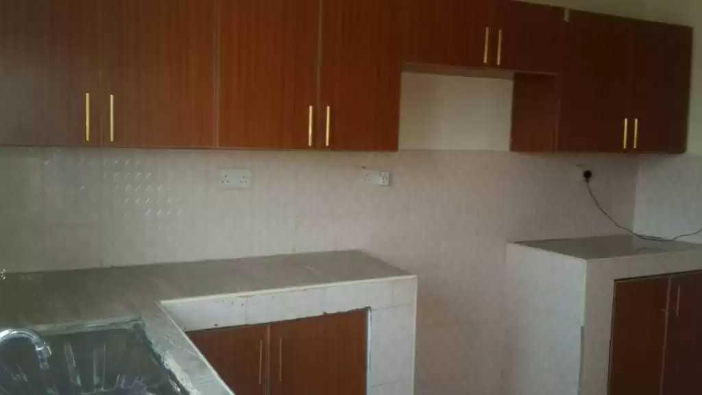 Three bedroom to let in Katani. Image