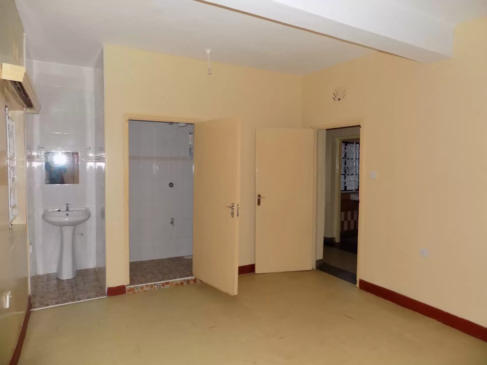 Three bedroom to let in Kinoo Image