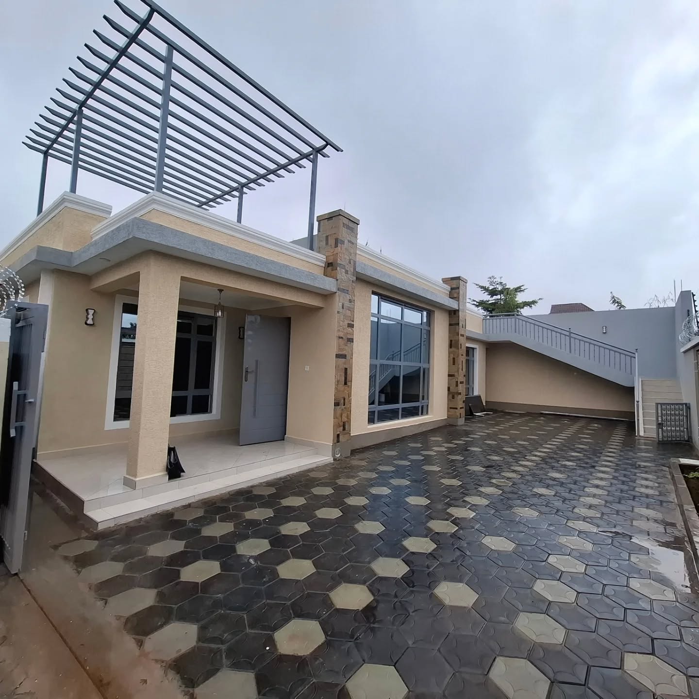 Flat roof 3 bungalow plus SQ for sale in Ruiru, Mugutha