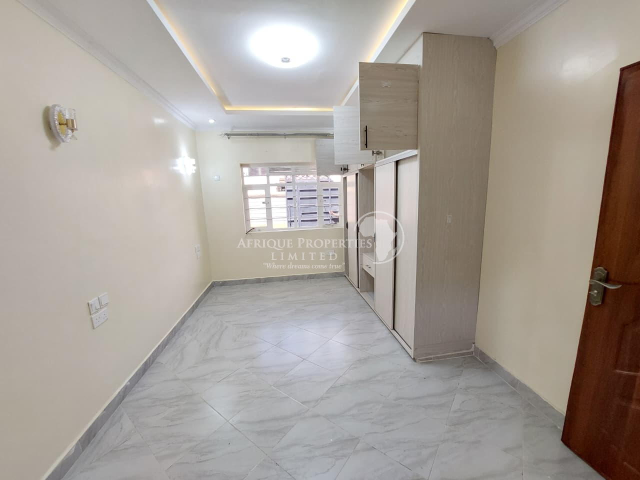 𝐌𝐨𝐝𝐞𝐫𝐧 𝟑 𝐁𝐞𝐝𝐫𝐨𝐨𝐦 𝐀𝐥𝐥-𝐄𝐧𝐬𝐮𝐢𝐭𝐞 𝐁𝐮𝐧𝐠𝐚𝐥𝐨𝐰 For Sale in Ruiru Matangi Image