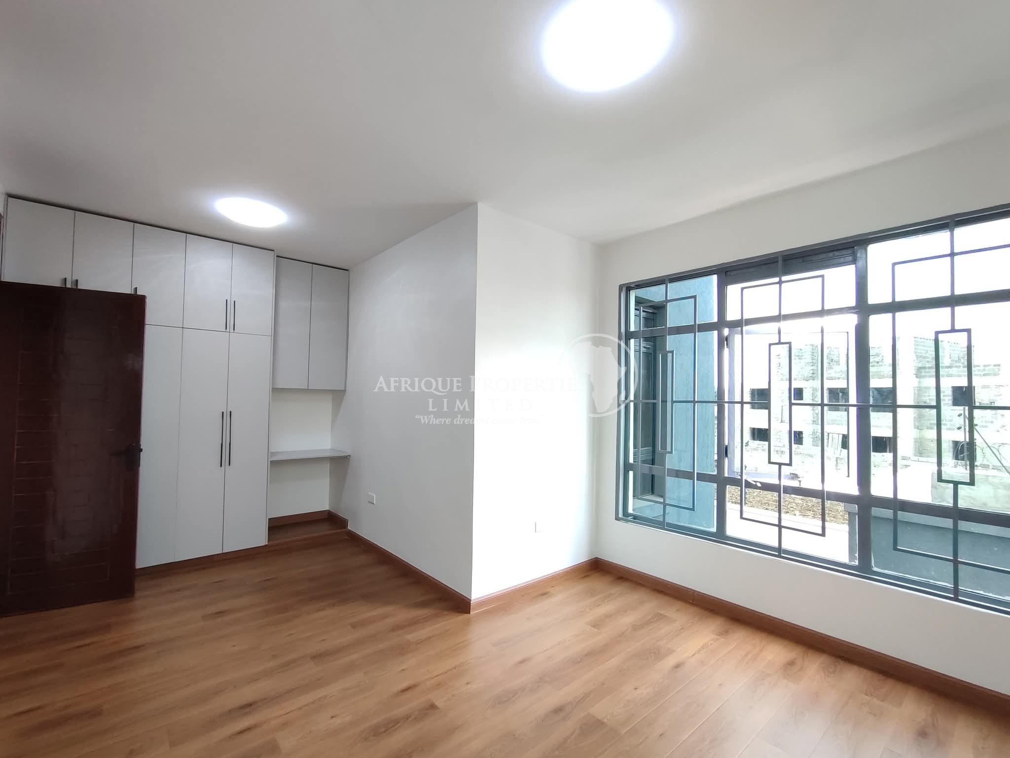 𝐄𝐥𝐞𝐠𝐚𝐧𝐭 𝟒-𝐁𝐞𝐝𝐫𝐨𝐨𝐦 𝐌𝐚𝐢𝐬𝐨𝐧𝐞𝐭𝐭𝐞 + 𝐃𝐒𝐐 For Sale in Thika,Golf View Estate Image