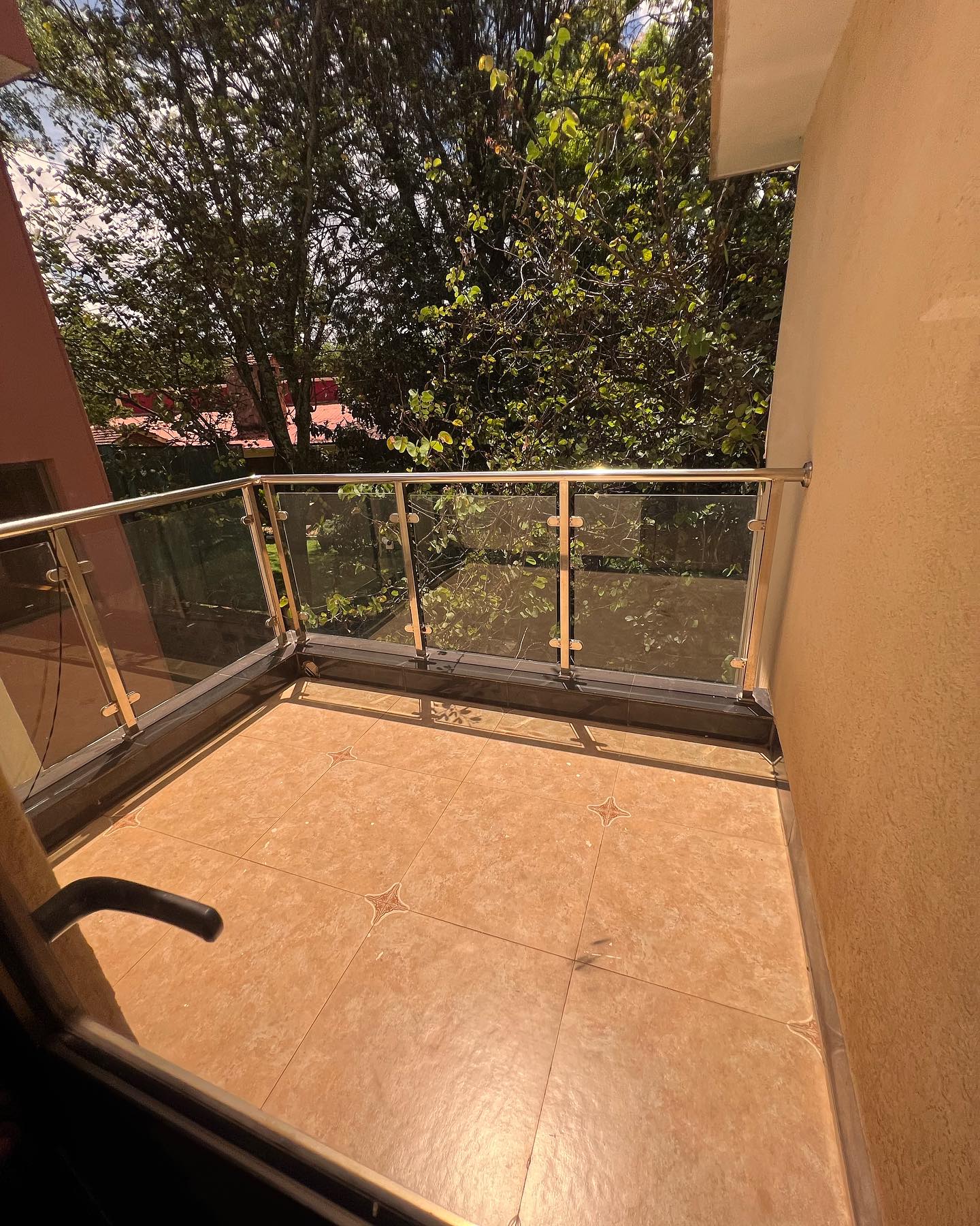 Four bedroom townhouse plus a dsq to let in lavington