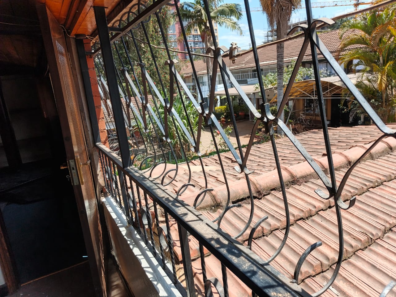 fully commercial 4bedroom maisonette with dsq for two to let in westlands off rhapta