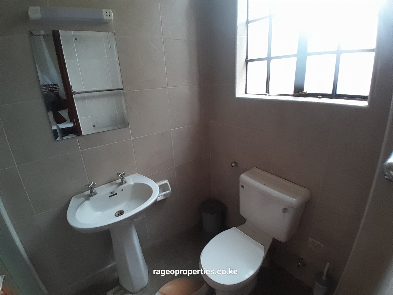 FULLY FURNISHED & SERVICED 2 BEDROOM MINI APARTMENT TO LET IN KAREN, MUKOMA ROAD