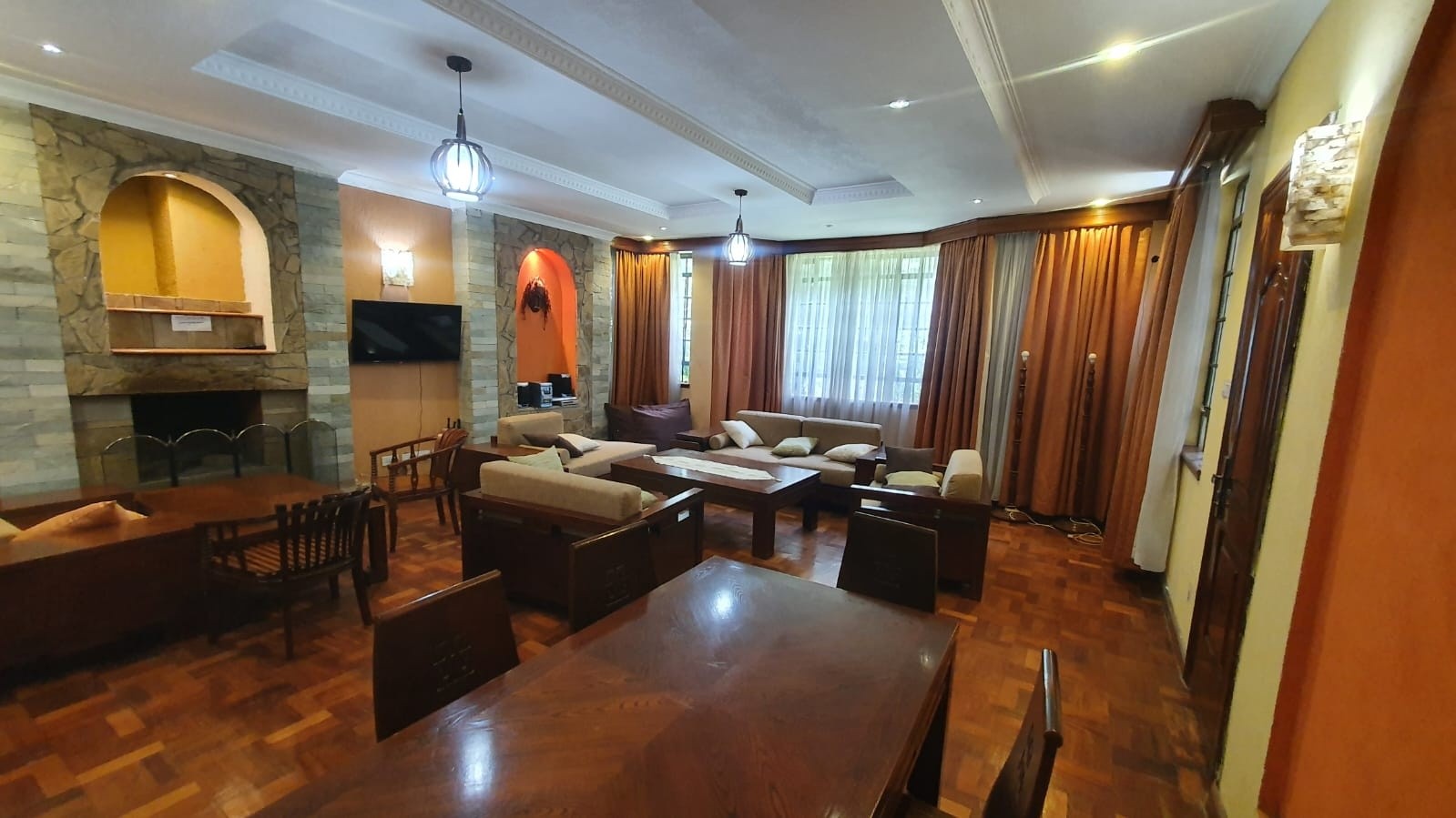 FULLY FURNISHED & SERVICED 5 BEDROOM MAISONETTE TO LET IN KAREN PLAINS
