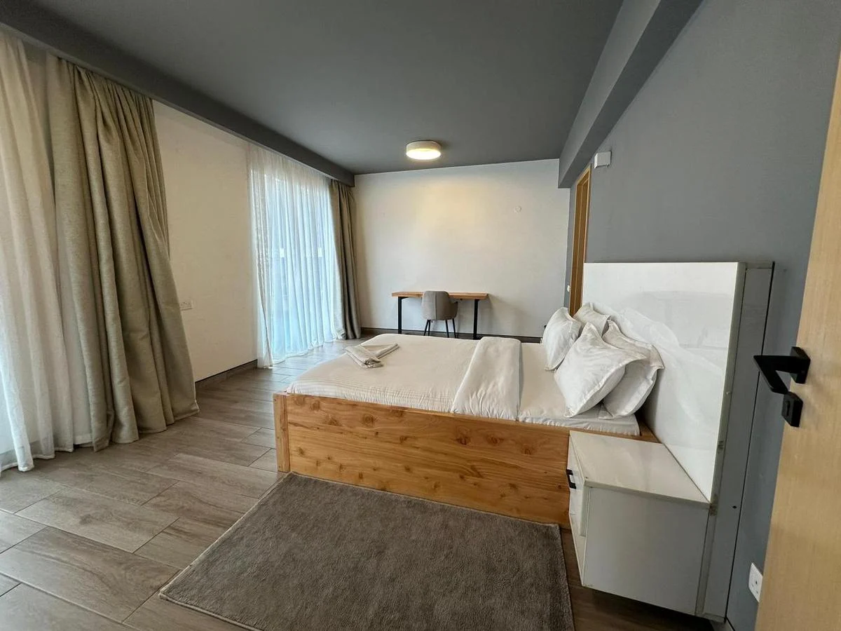 Furnished 3 Bedroom Apartment with DSQ for rent in Kilimani Image