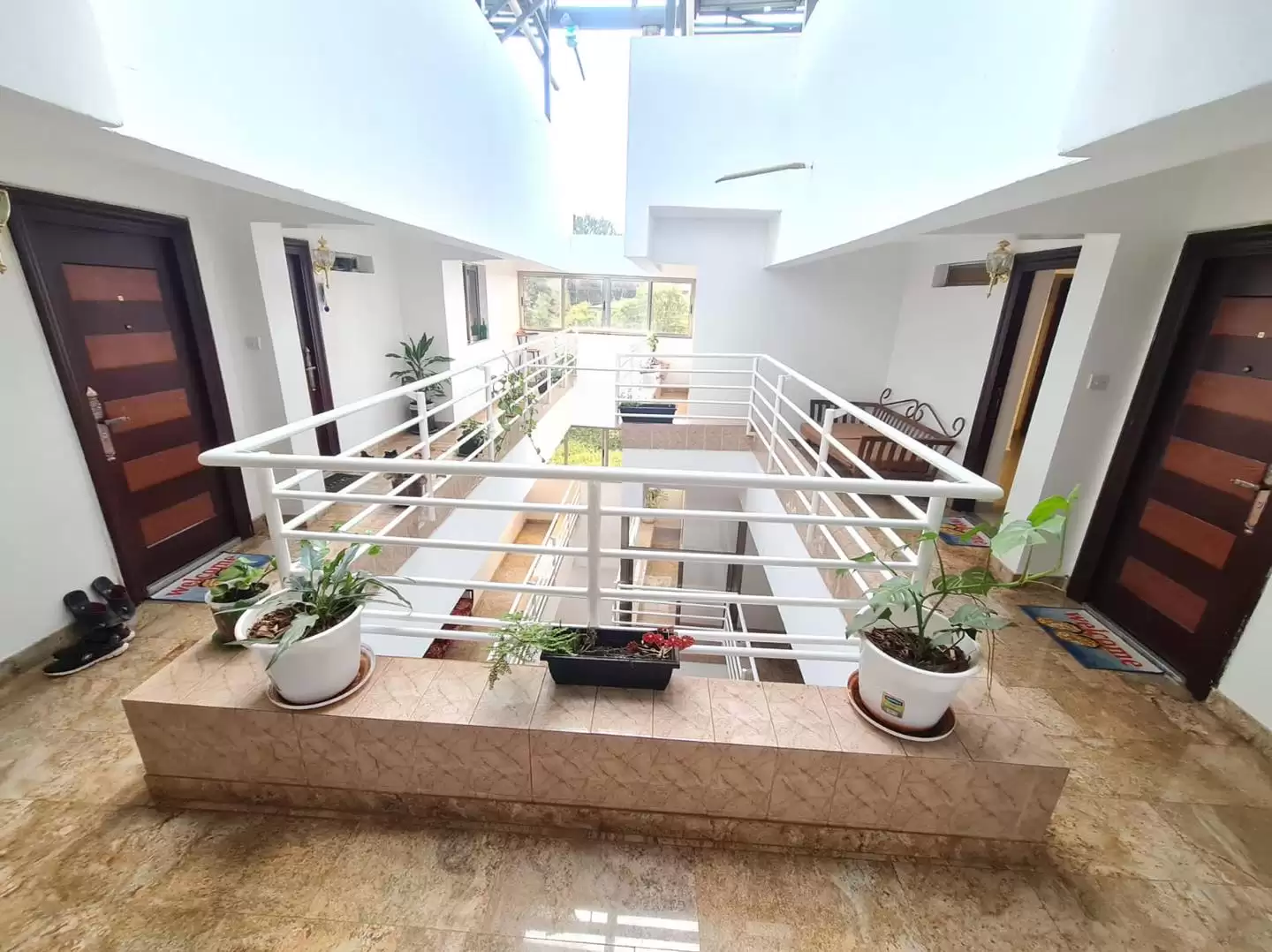 Spacious 1 bedroom fully furnished to let in Nyari Estate Image