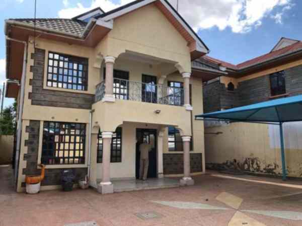 4 bedroom own compound mansion for rent along Kenyatta road Thika road