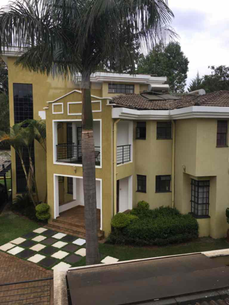 5 bedroom townhouse for rent in Lavington