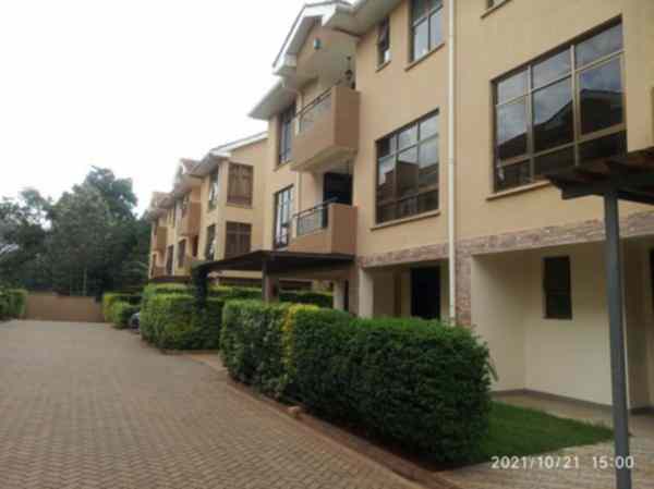 5 bedroom townhouse for rent in Lavington