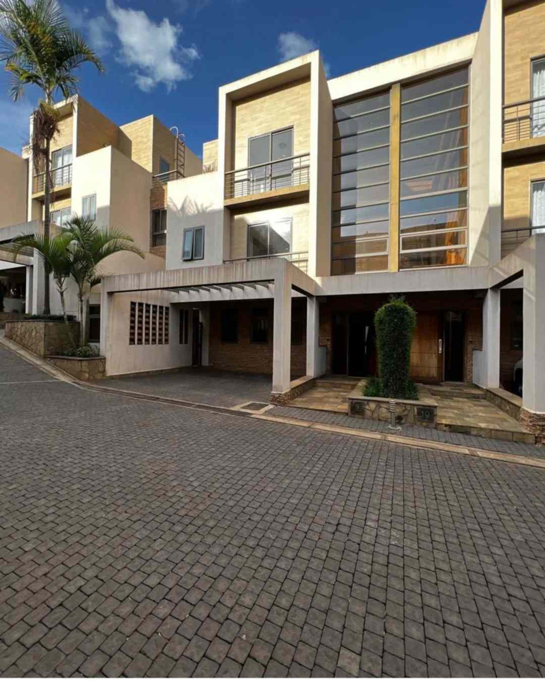 5 bedroom townhouse for sale or rent in Kileleshwa