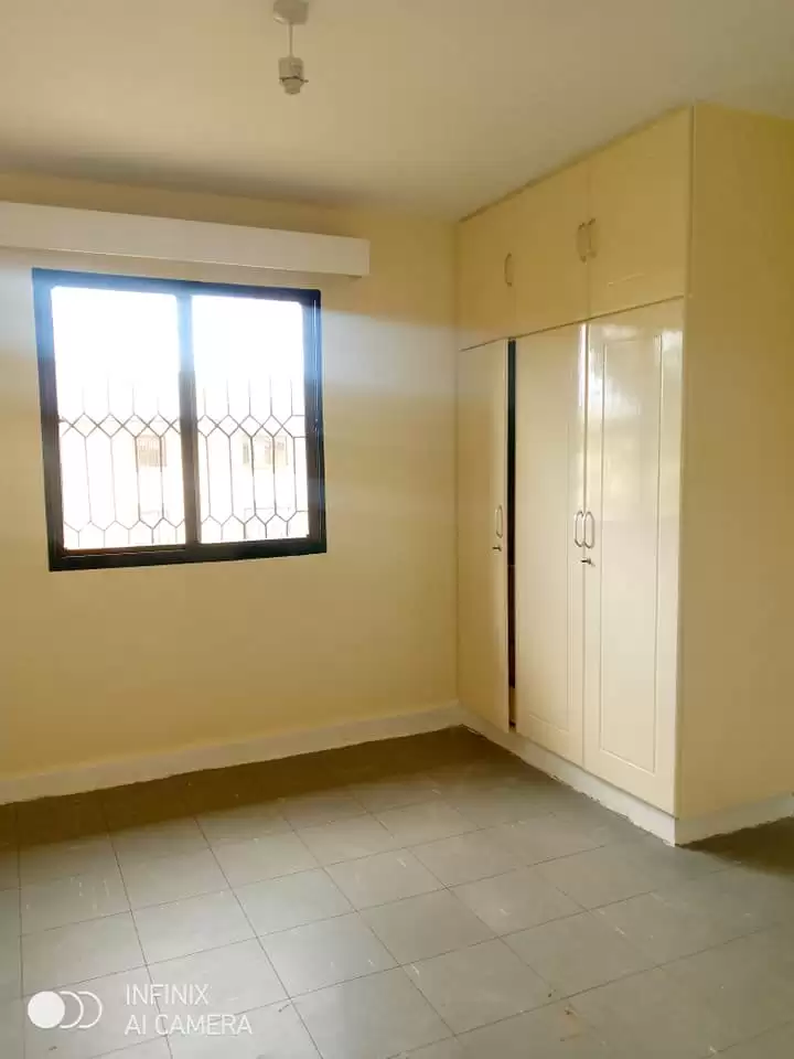 3 bedroom apartment for rent in Nyayo estate Image