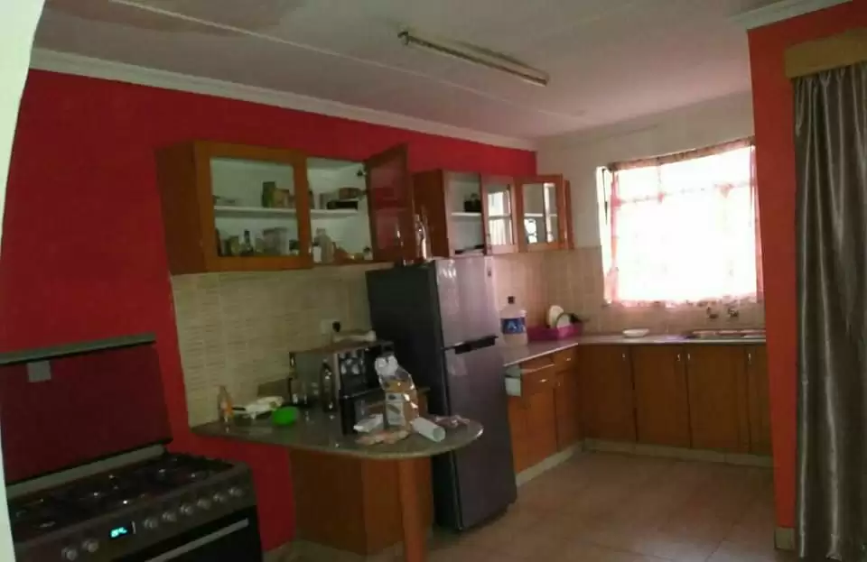 3 bedroom apartment for sale in Donholm Image