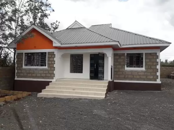 3 bedroom bungalow with sq for sale in Ongata Rongai Image