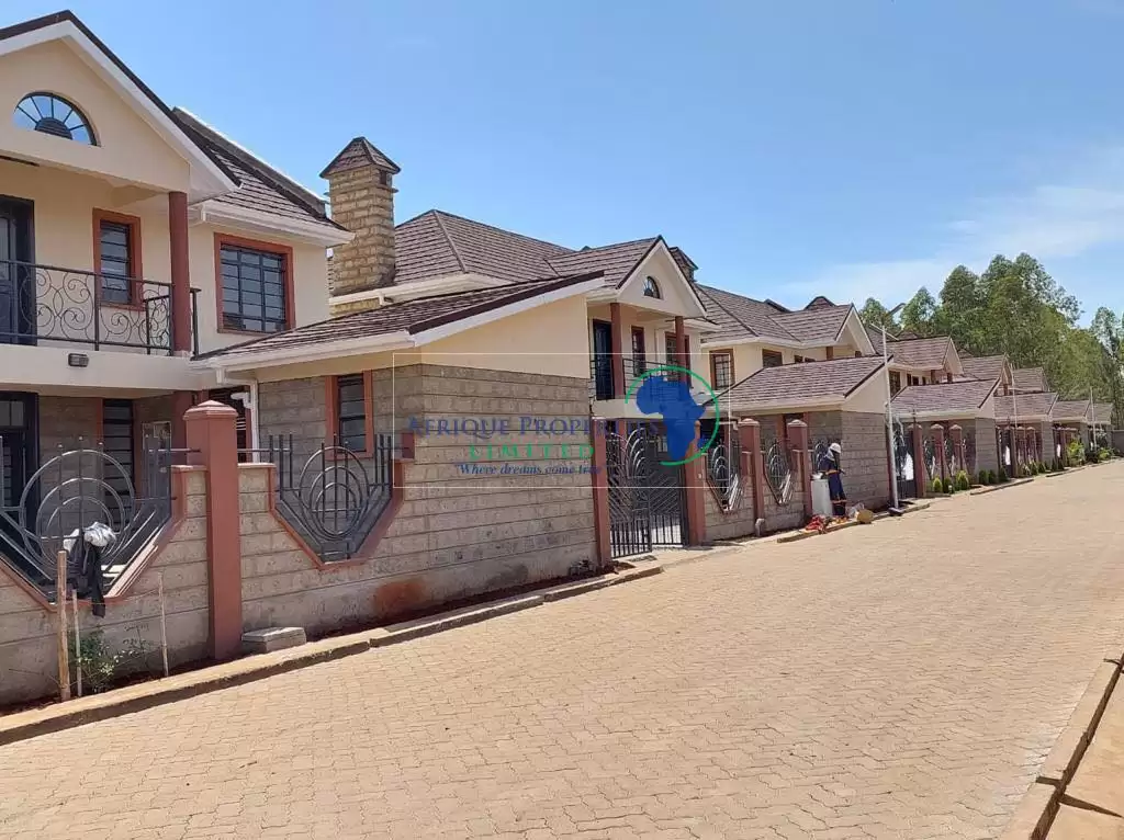 4 bedroom mansion with dsq for rent in Ruiru Kamakis Image