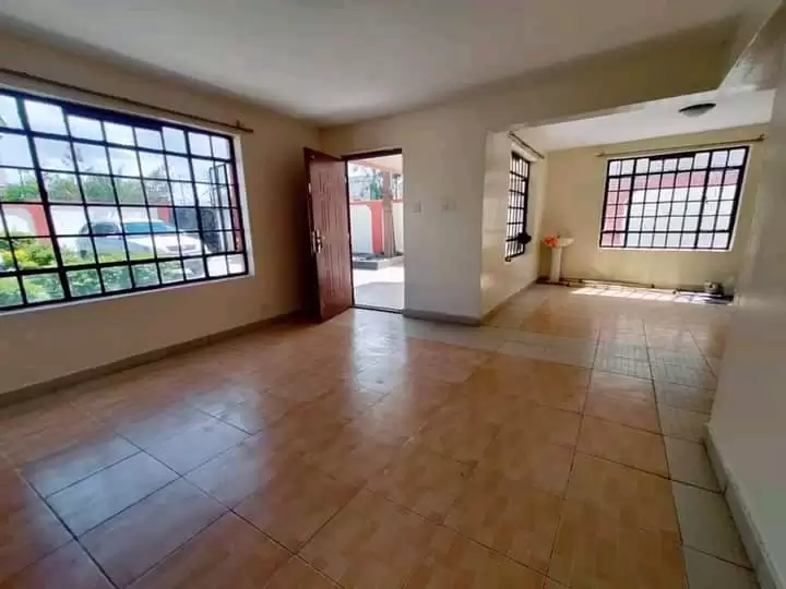 4 bedroom townhouse plus dsq for rent in Syokimau Image