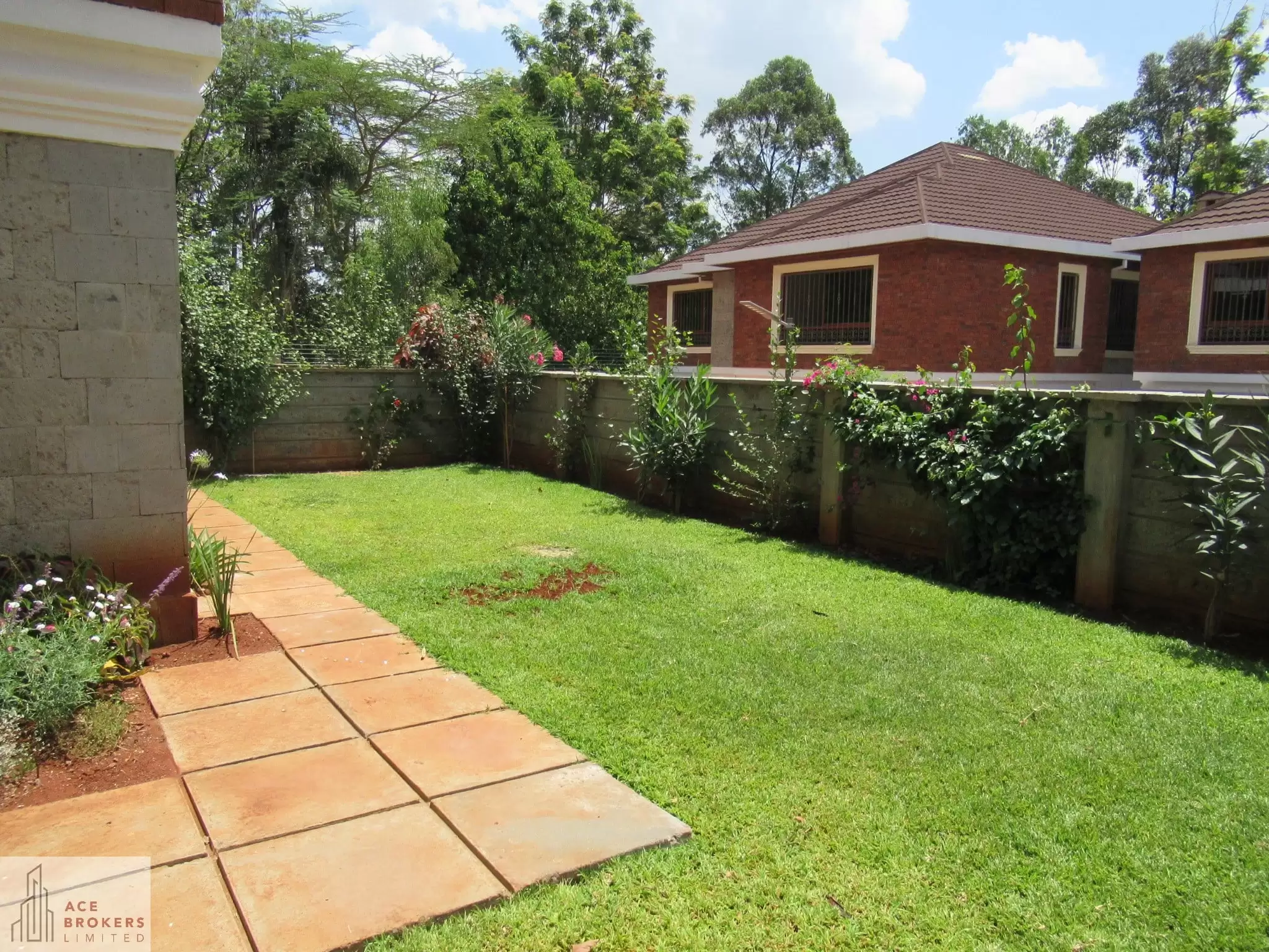 spring-valley-westlands-5-bedroom-own-compound-townhouse-in-a-gated