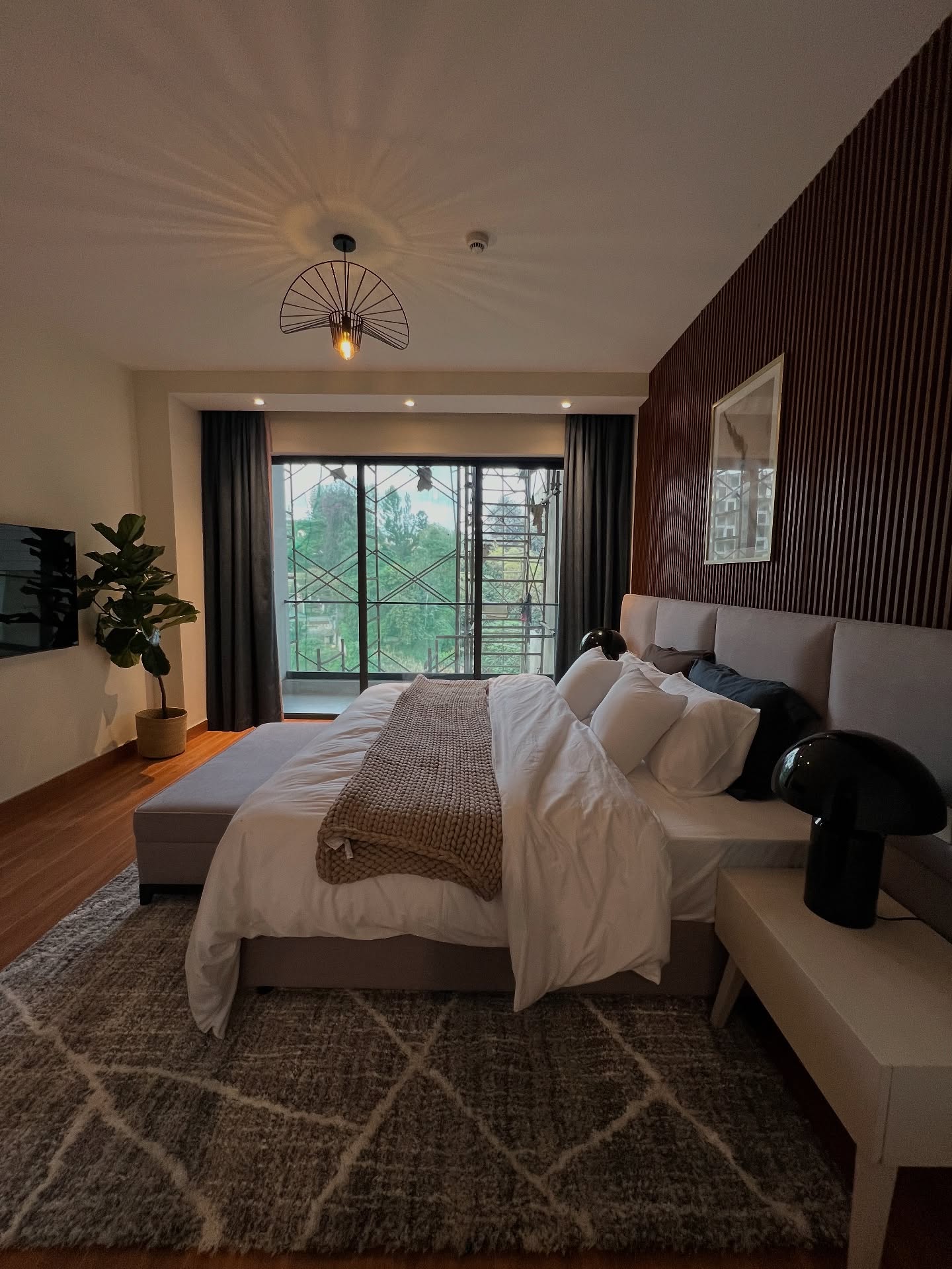 High end 1,2 bedroom 3 bedroom apartments for sale in Riverside Image