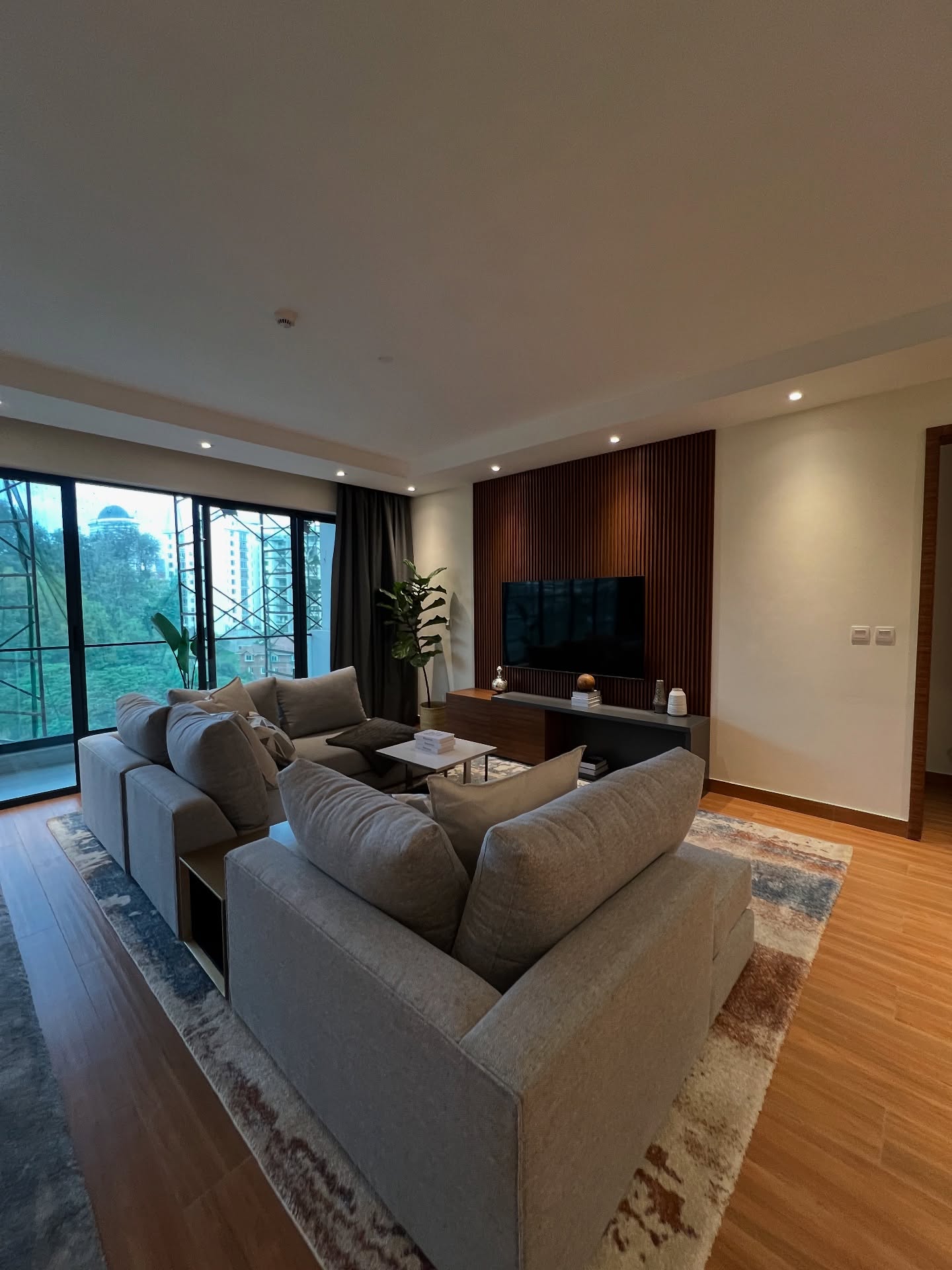 High end 1,2 bedroom 3 bedroom apartments for sale in Riverside