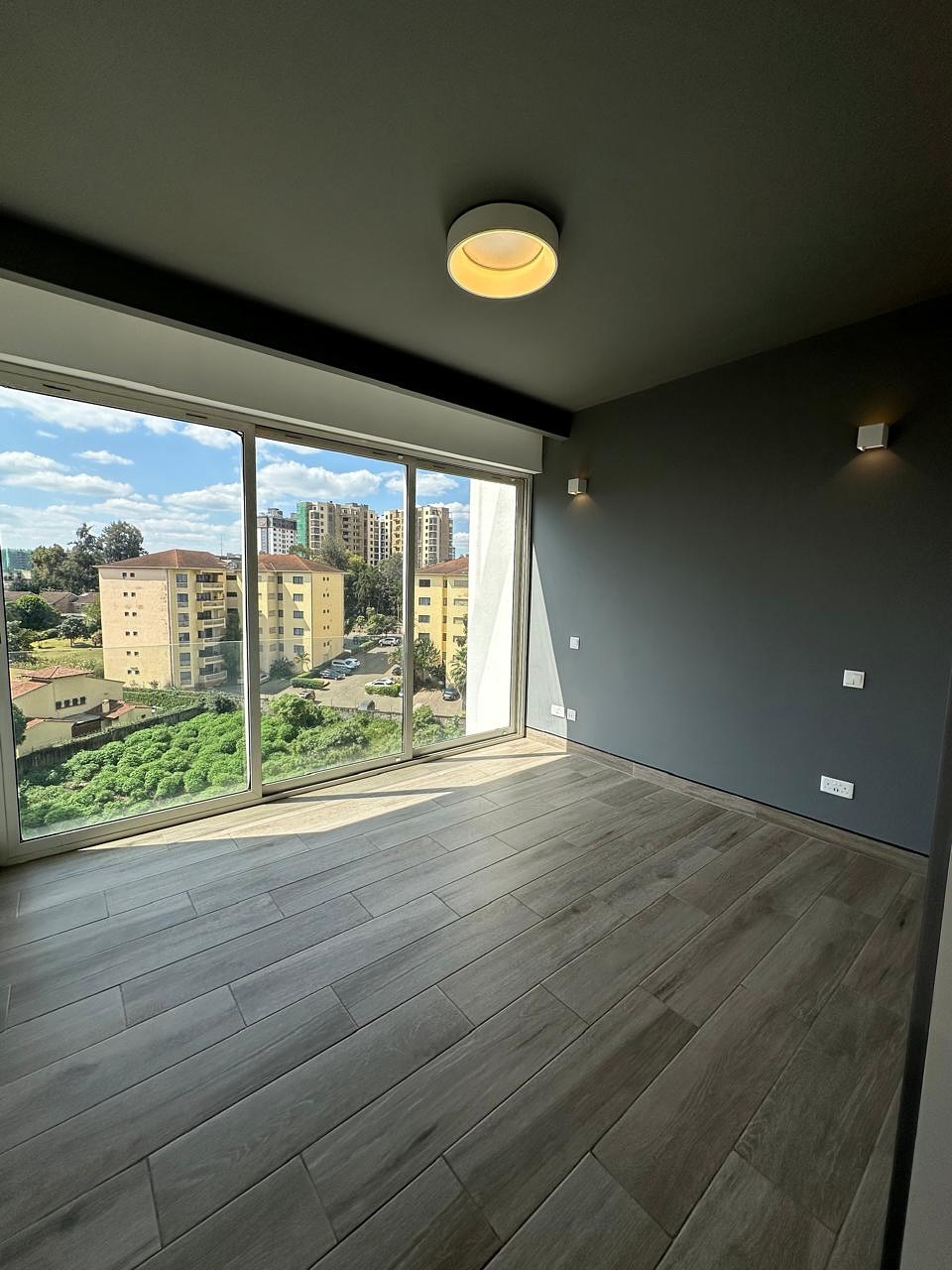High end 3 bedroom plus dsq apartment in Kilimani off Dennis prit
