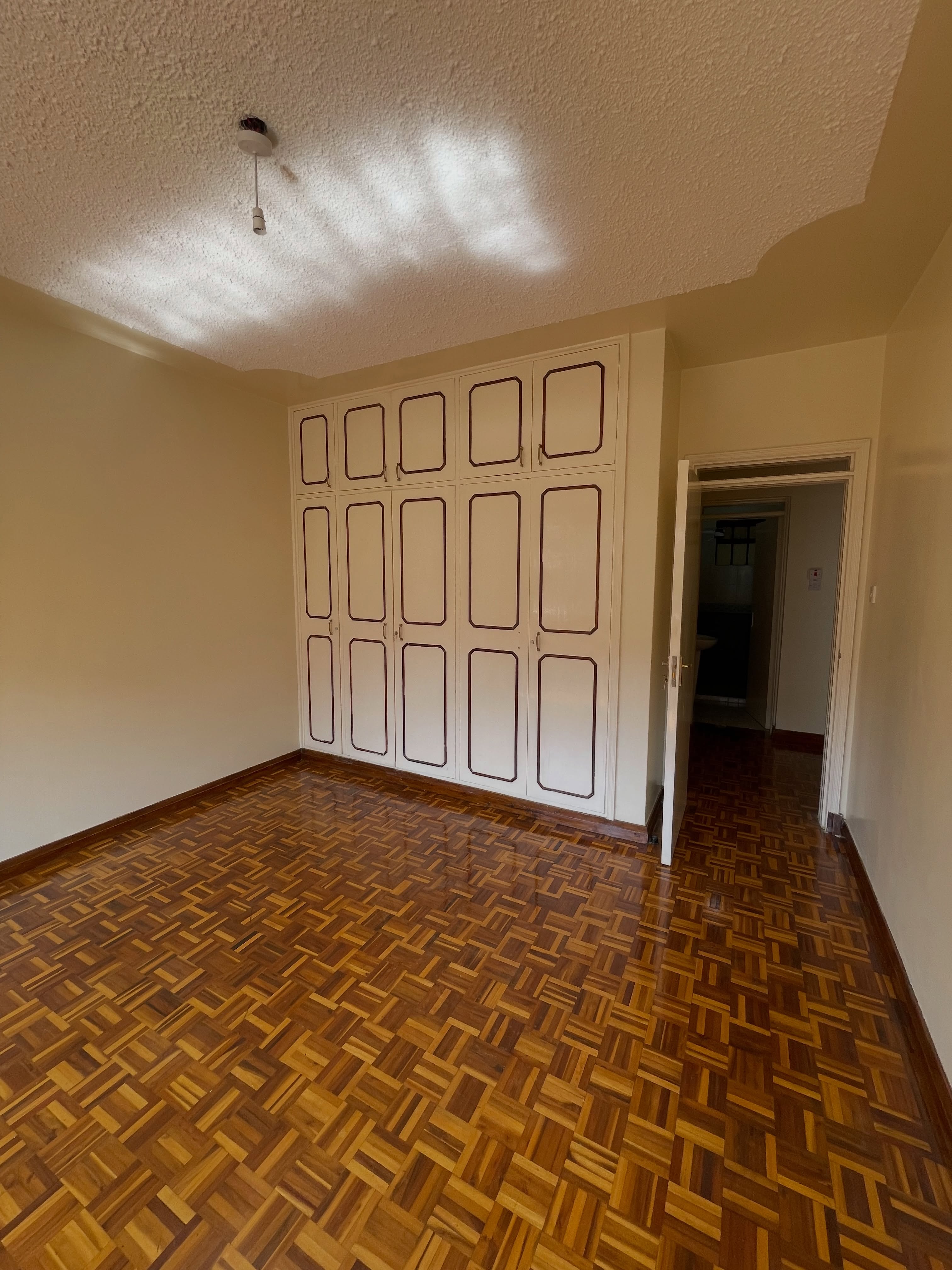 Homely 3 bedroom apartment to let in kileleshwa Image