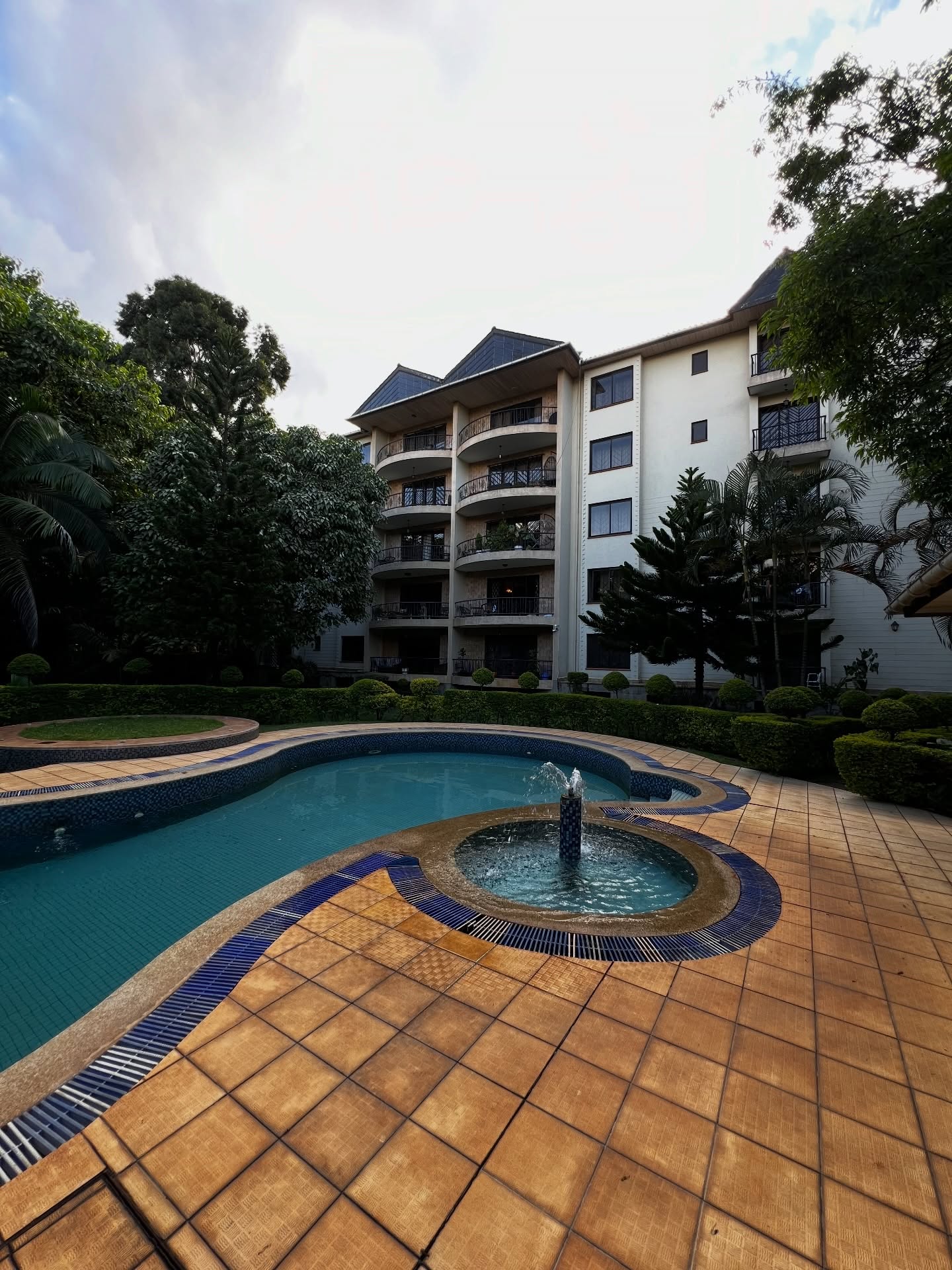 Homely 3 bedrooms with sq all ensuite apartment for sale in the leafy suburbs of lavington.