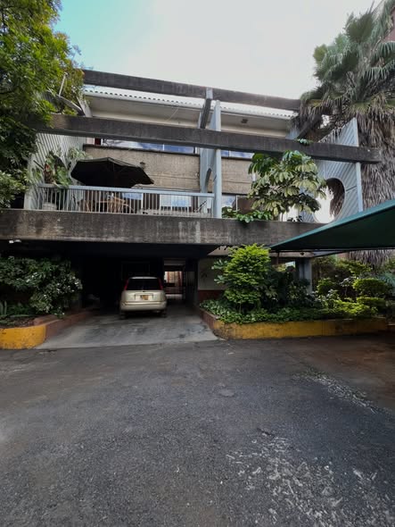 Homely 3 bedrooms with sq townhouse to let in the leafy suburbs of lavington off riara road.