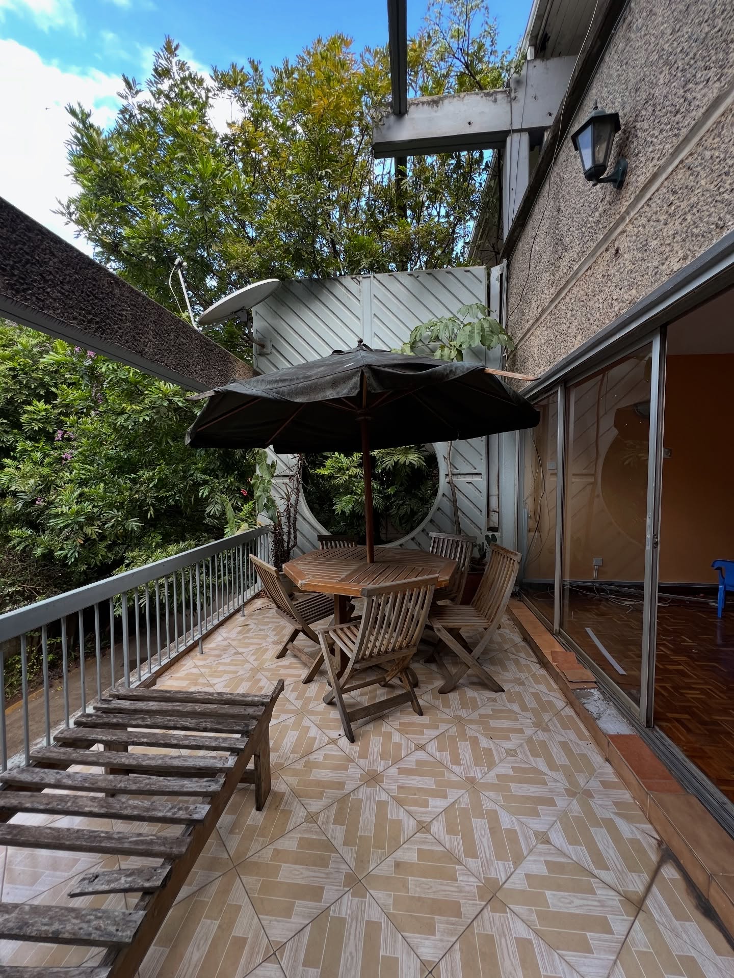 Homely 3 bedrooms with sq townhouse to let in the leafy suburbs of lavington off riara road. Image