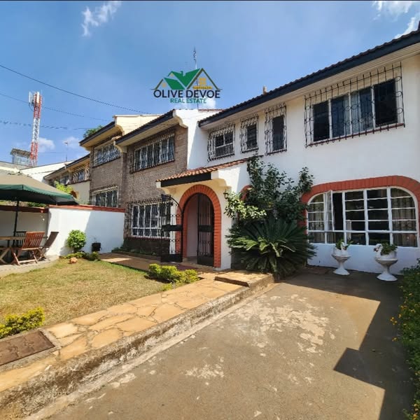 Homely 4 bedroom + Dsq townhouse for sale in Kilimani