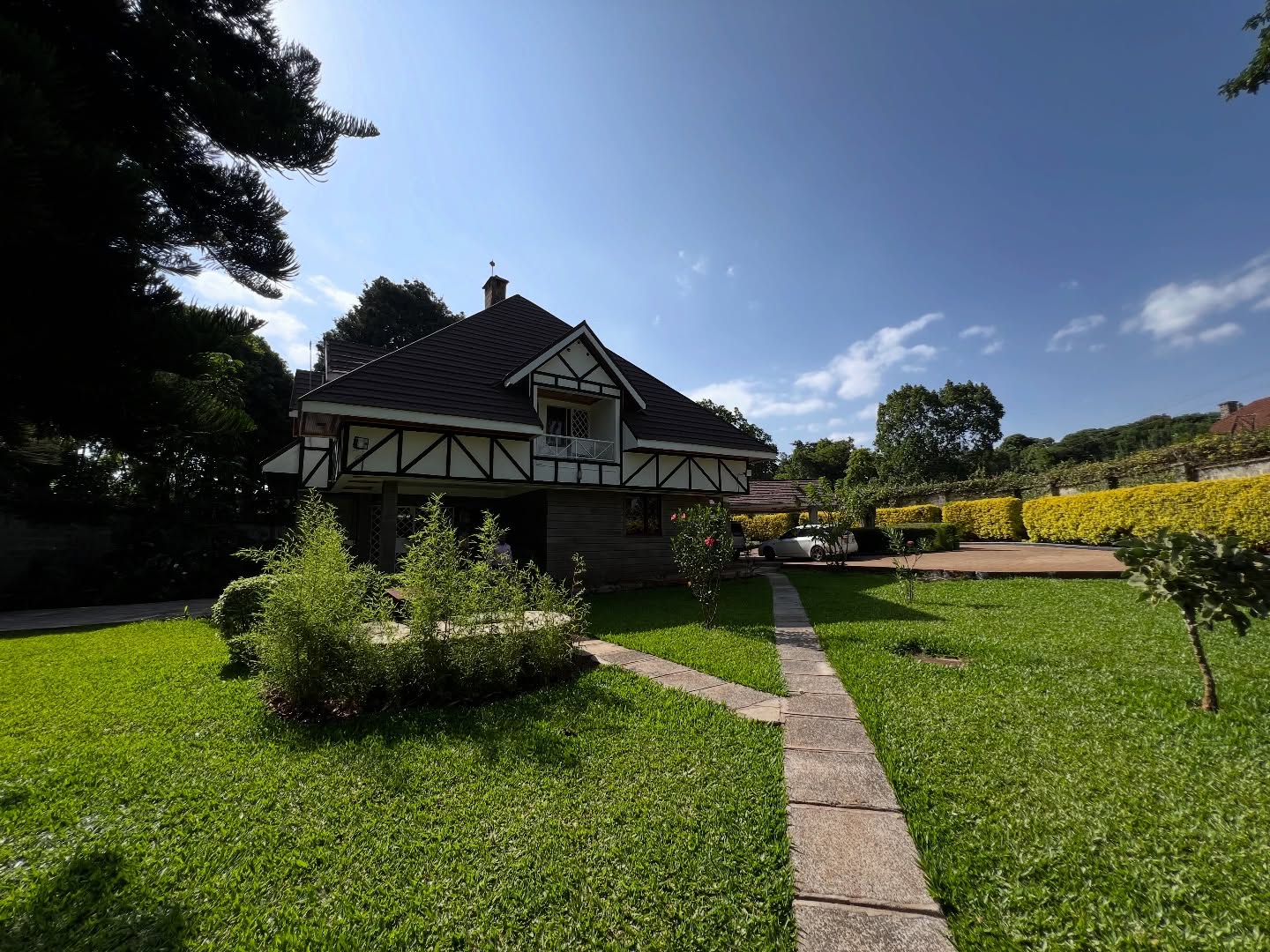 Homely 4 bedroom plus 2 dsq maisonette to let in Runda