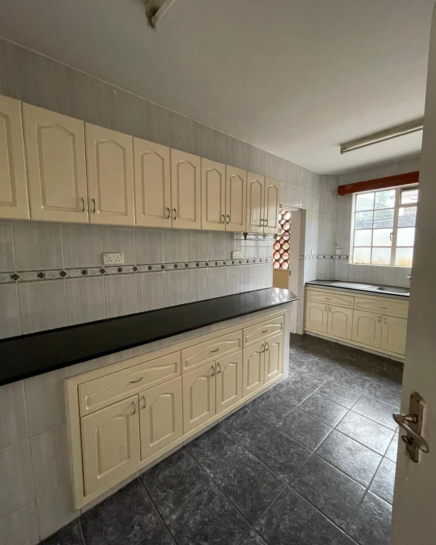 Homely & Spacious 3 Bedroom Apartment for Sale in Kilimani Image