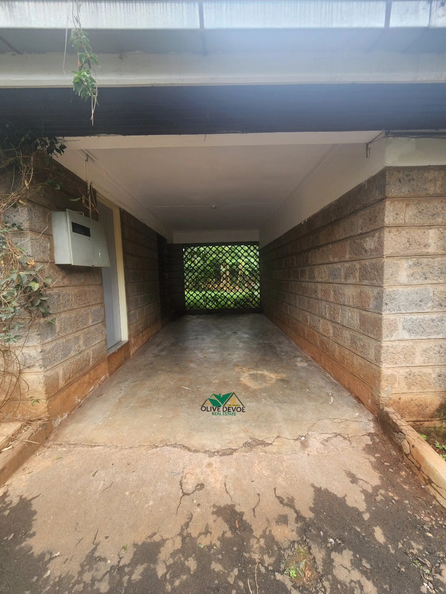 Homley 4 bedroom + Dsq townhouse to let in Lavington Image