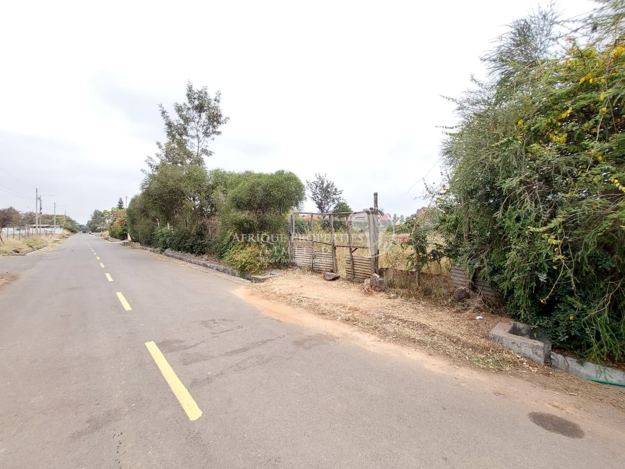 𝐏𝐫𝐢𝐦𝐞 ½ 𝐀𝐜𝐫𝐞 𝐑𝐞𝐬𝐢𝐝𝐞𝐧𝐭𝐢𝐚𝐥 𝐏𝐥𝐨𝐭 𝐟𝐨𝐫 𝐒𝐚𝐥𝐞 in kenyatta road Image