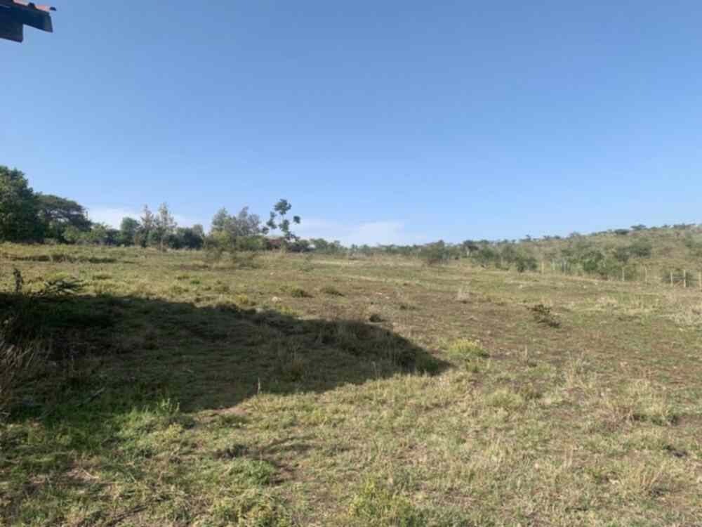 11 acre land for sale in Kajiado off KIserian Isinya road