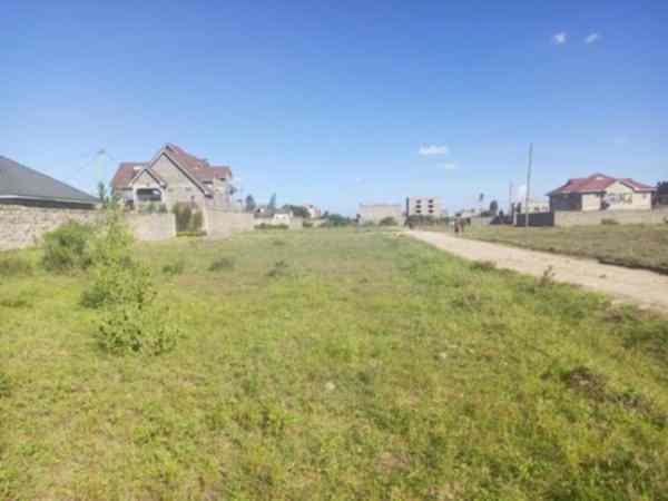 50 by 100 plot for sale in Mwihoko Kiriri Thika road