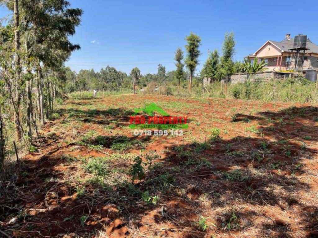 70 by 100 plots for sale in Kikuyu Gikambura