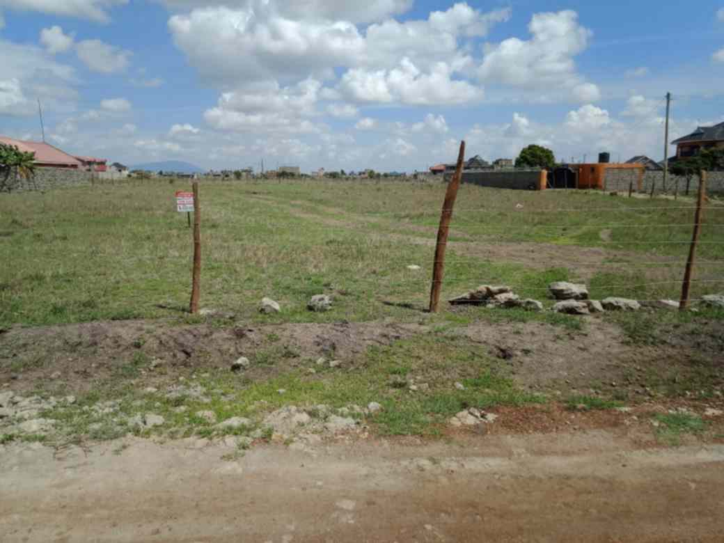 eighth acre plots for sale in Kamakis corner eastern bypass