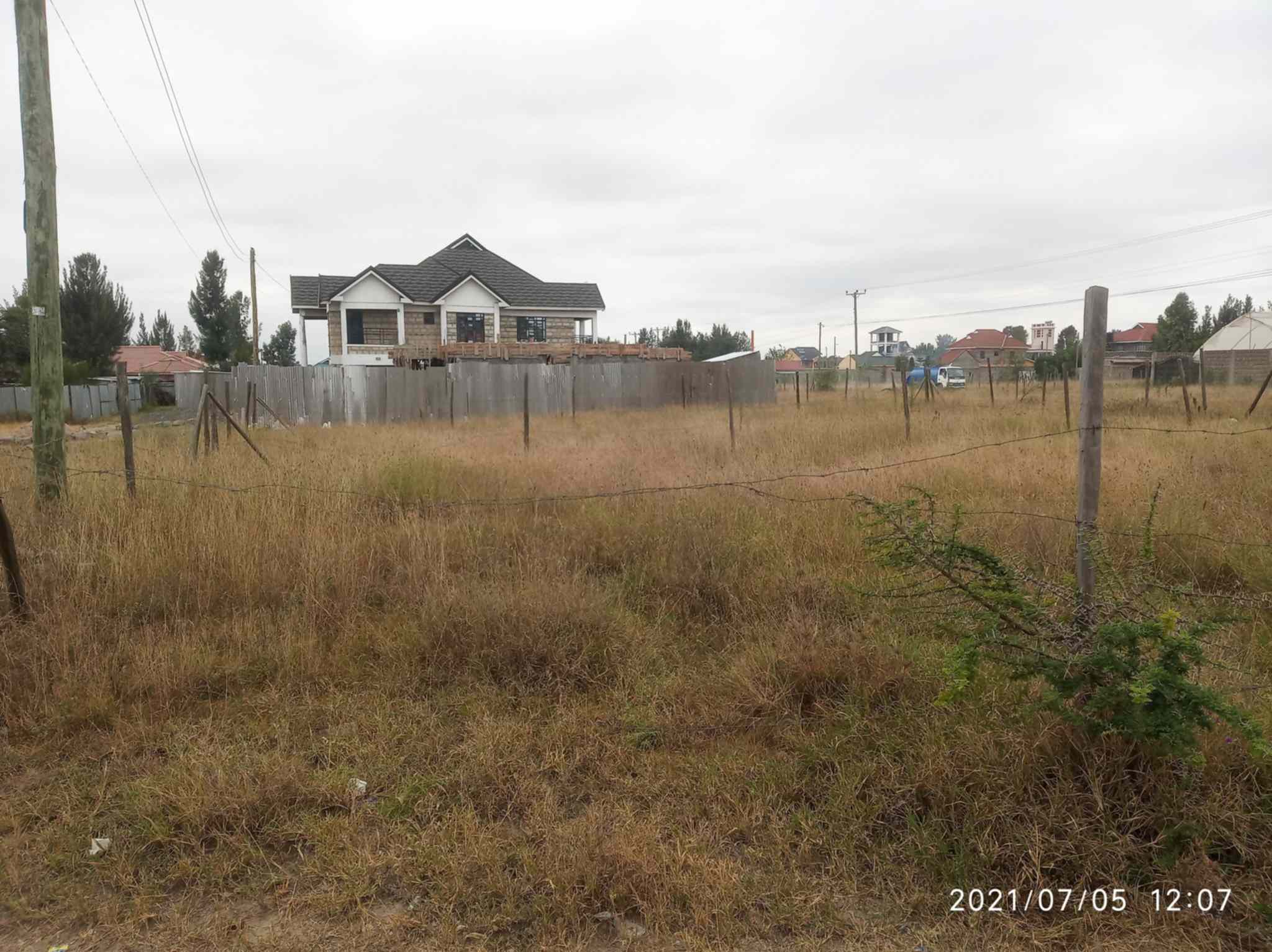 Land for sale in Kitengela Muigai