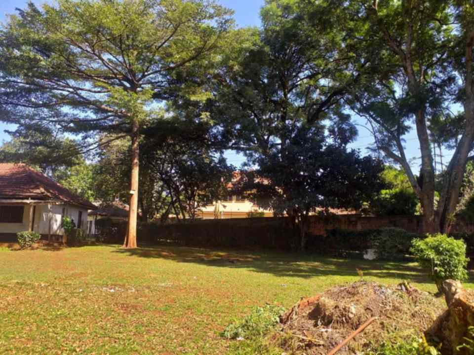 land with house for sale in Lavington