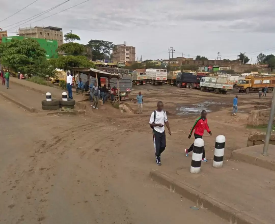 50 by 100 plot for sale in Githurai 44 Image