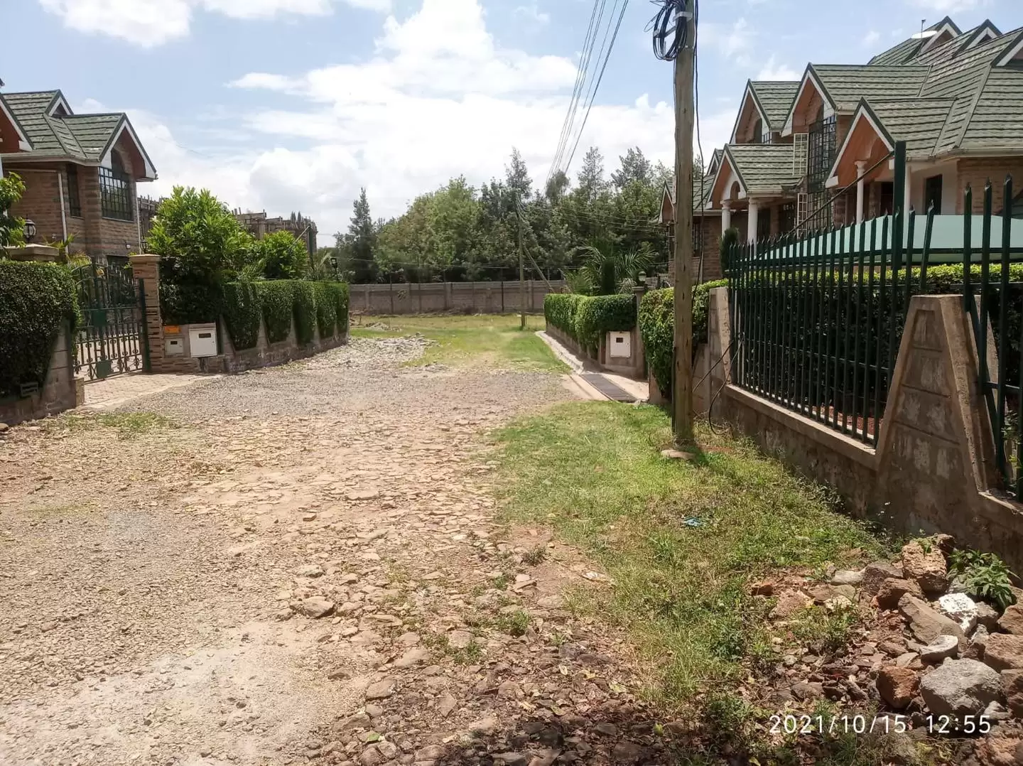 Land for sale in Karen Kerarapon Image