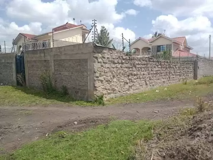 Land for sale in Katani Image