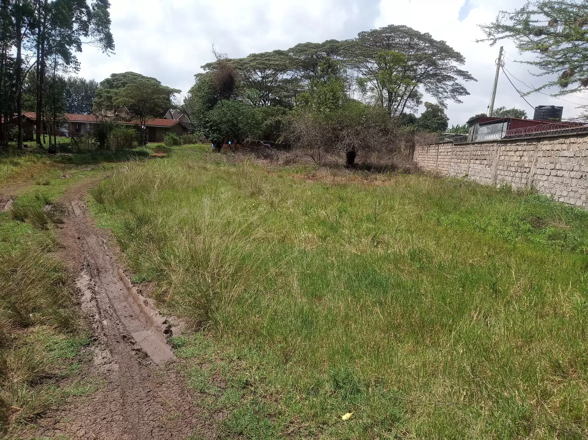 Land in Garden estate half acre for sale Image