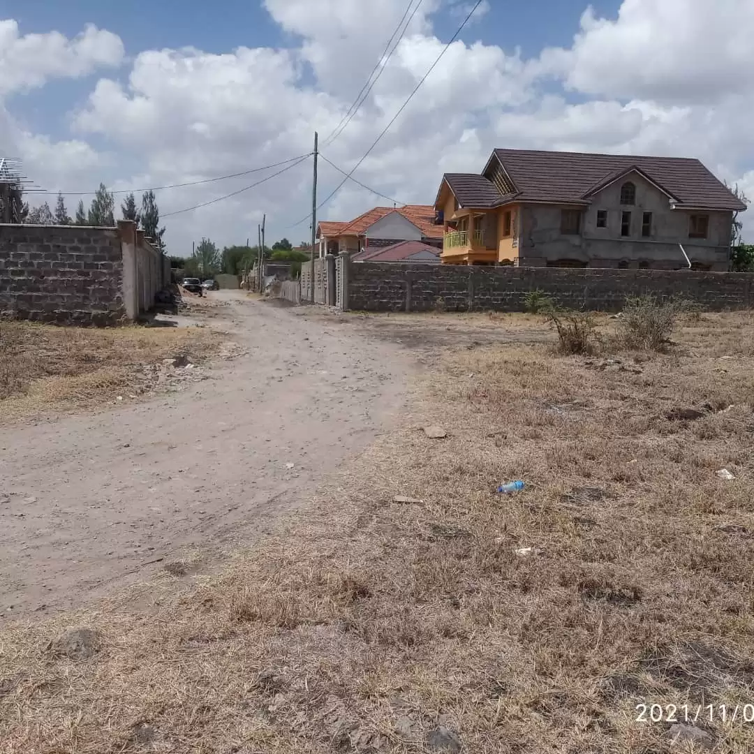 Lands in Syokimau Katani road and airport road for sale in Syokimau