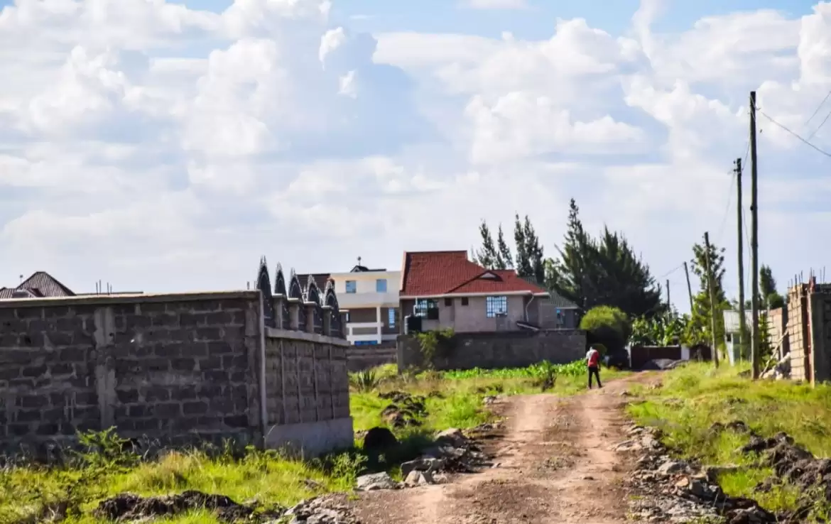 Ruiru Land in green valley kamakis for sale Image