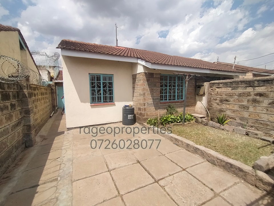 Lovely 2 bedroom bungalow to let off Mombasa road